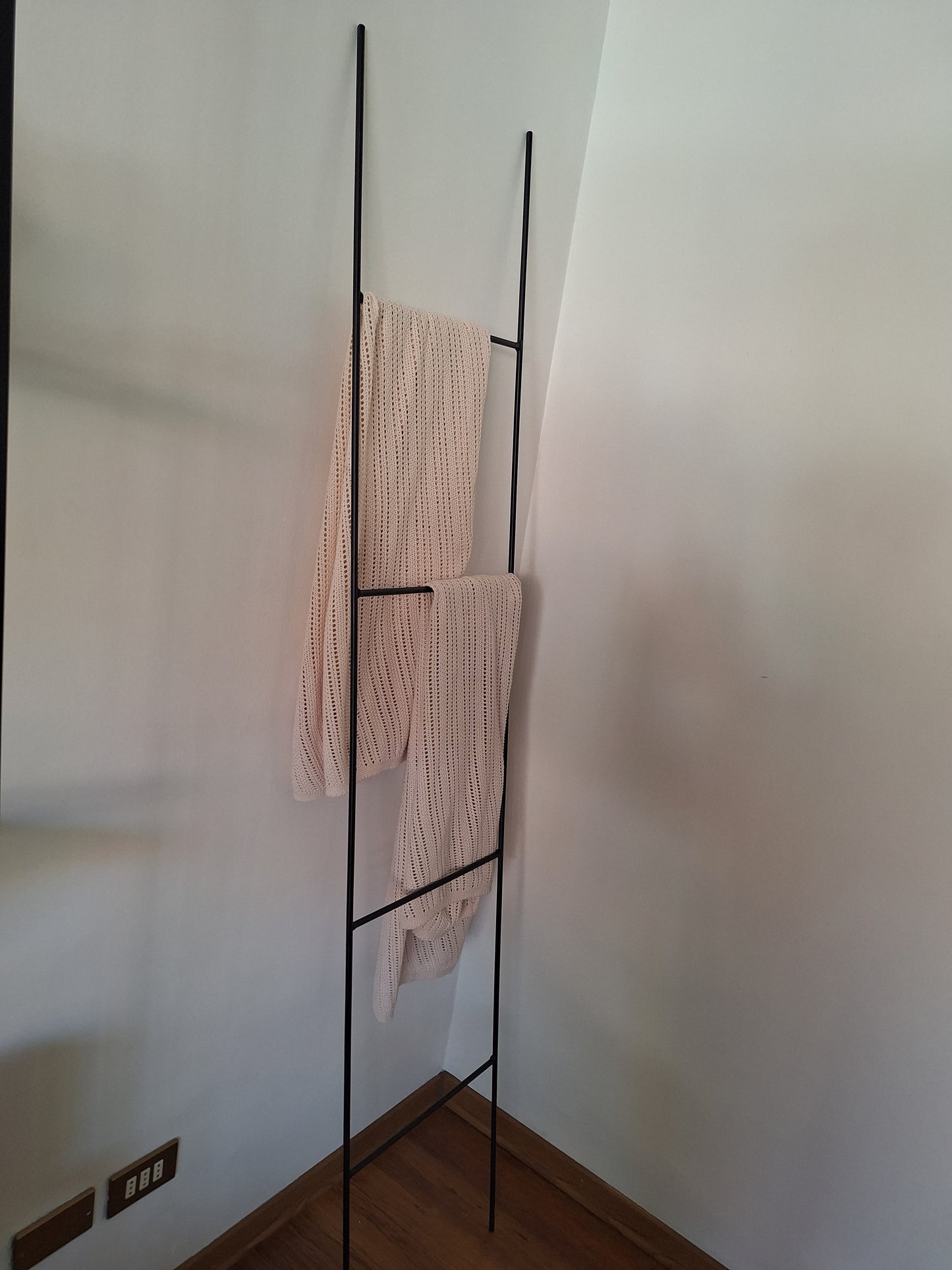 Escalera Decorativa Fierro - Modelo Negra