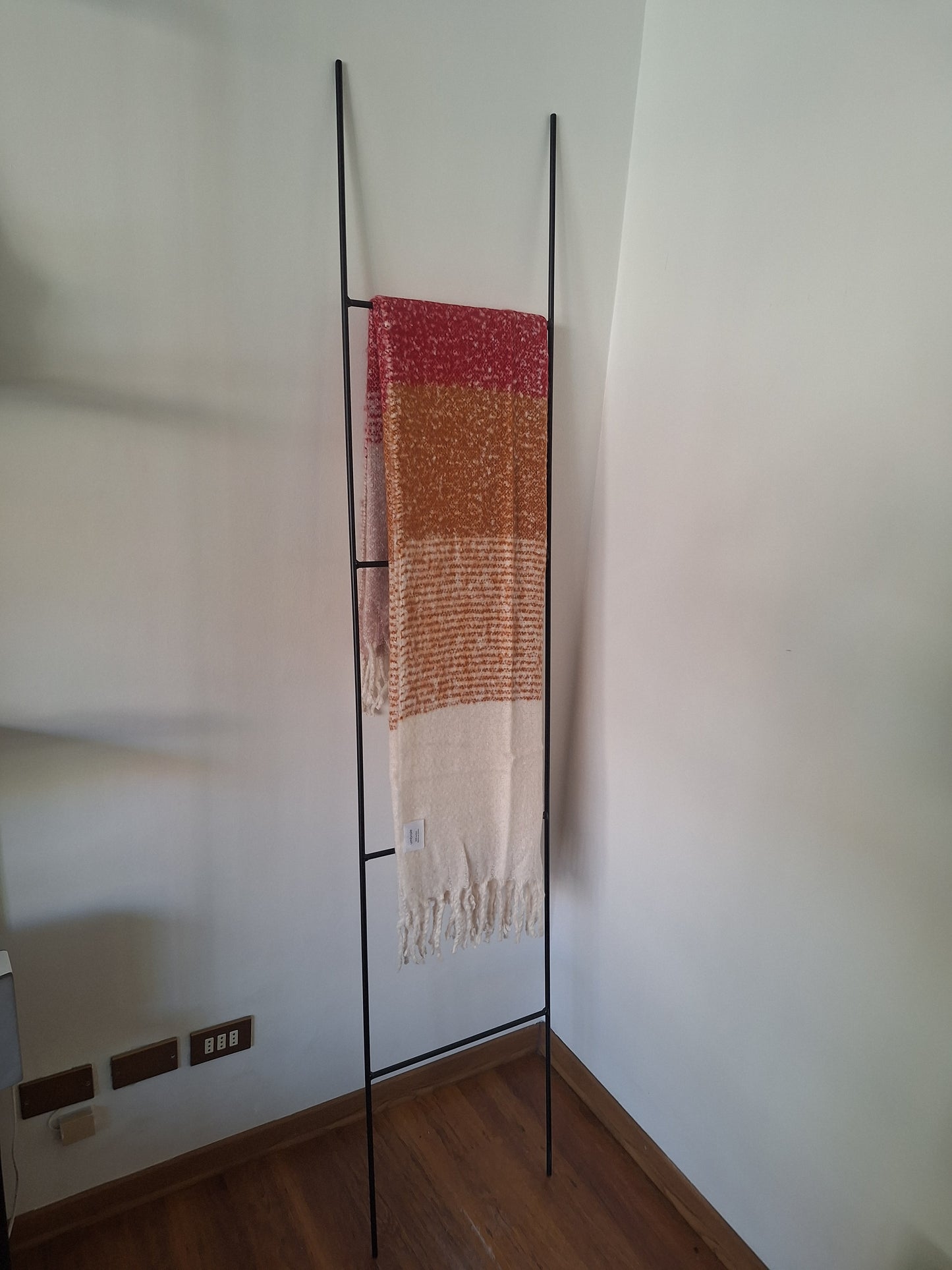 Escalera Decorativa Fierro - Modelo Negra