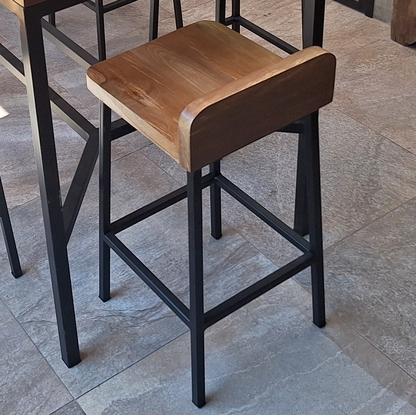 Piso de Fierro y Madera - Modelo Seul