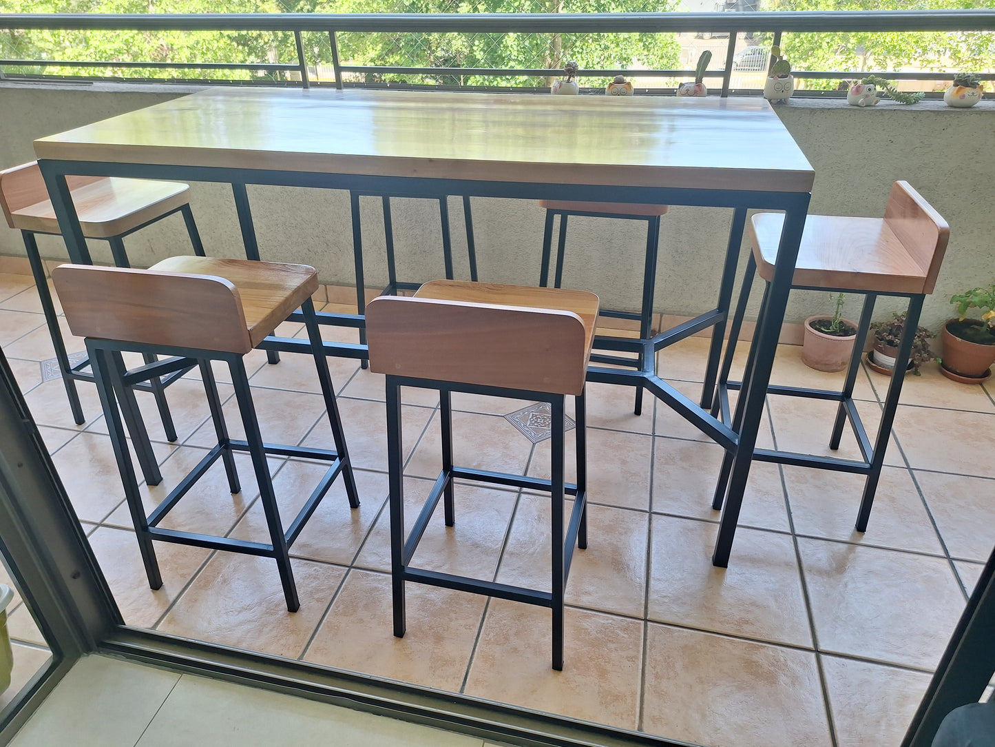 Mesa Alta de Terraza con 6 Pisos  - Fierro y Roble  - 180x70x95