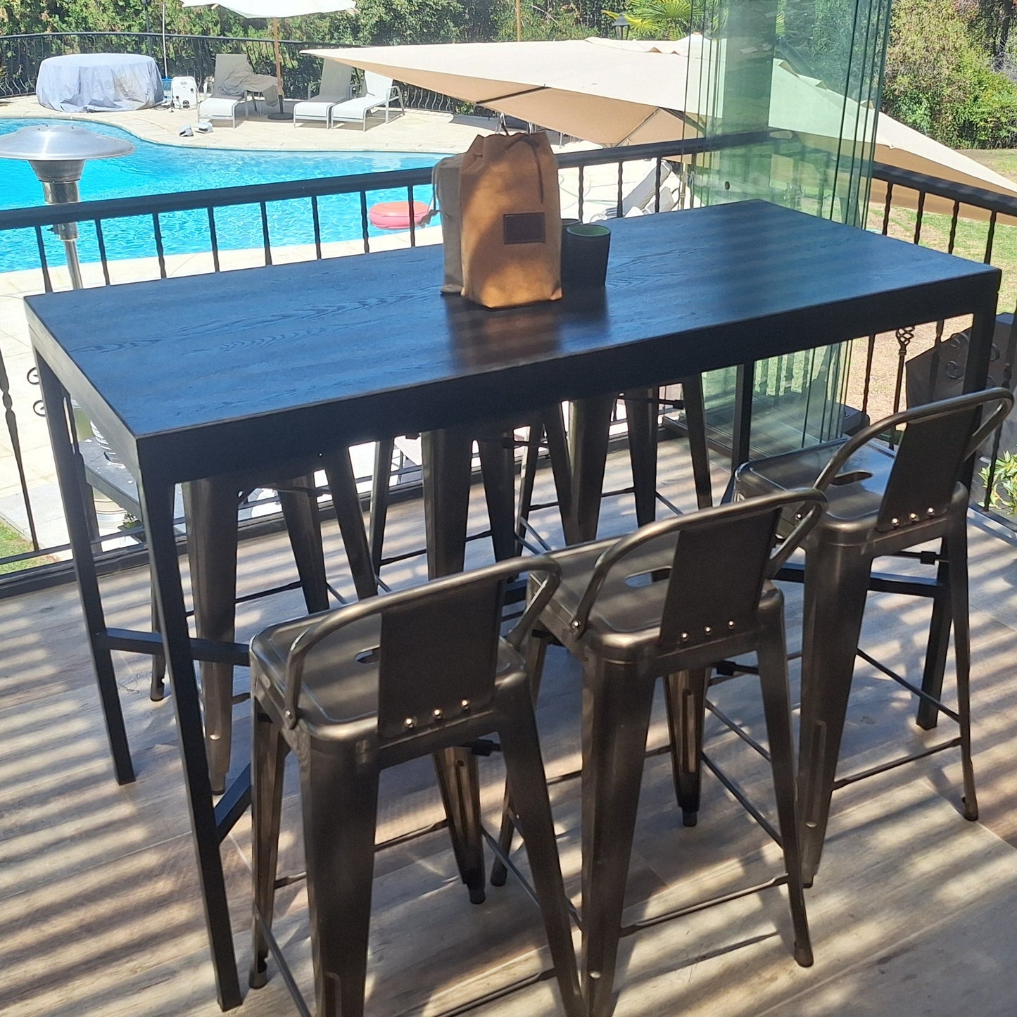 Mesa Alta de Terraza  - Modelo Black Oak