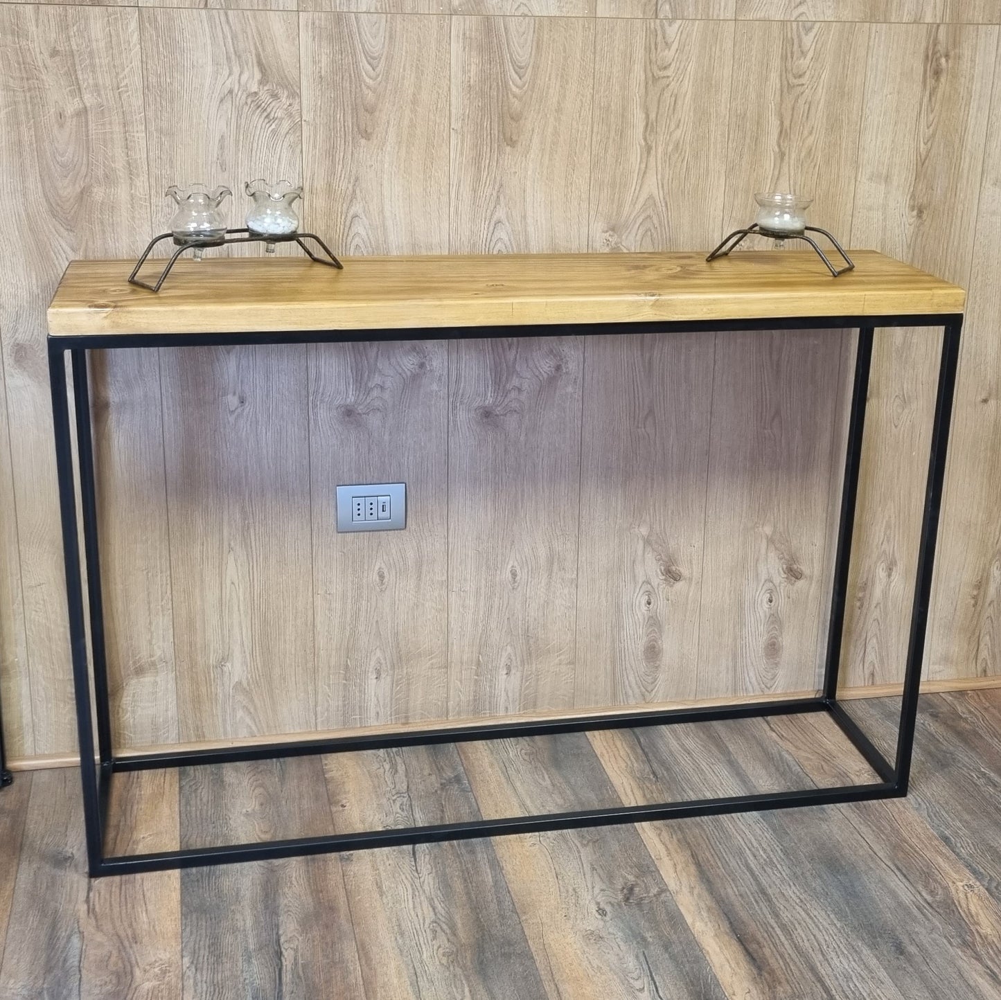 Muebles a Medida: Arrimos, Mesas, Comedores, Espejos y Más